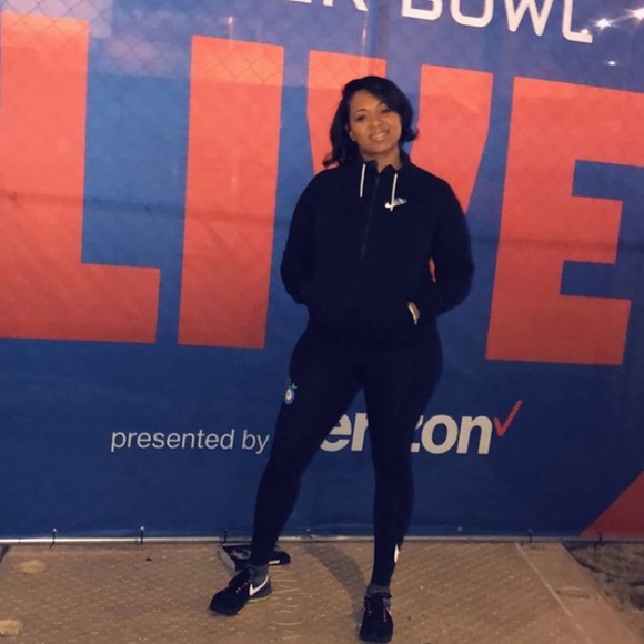 Meet your Posher, Salina - Picture 2 of 2